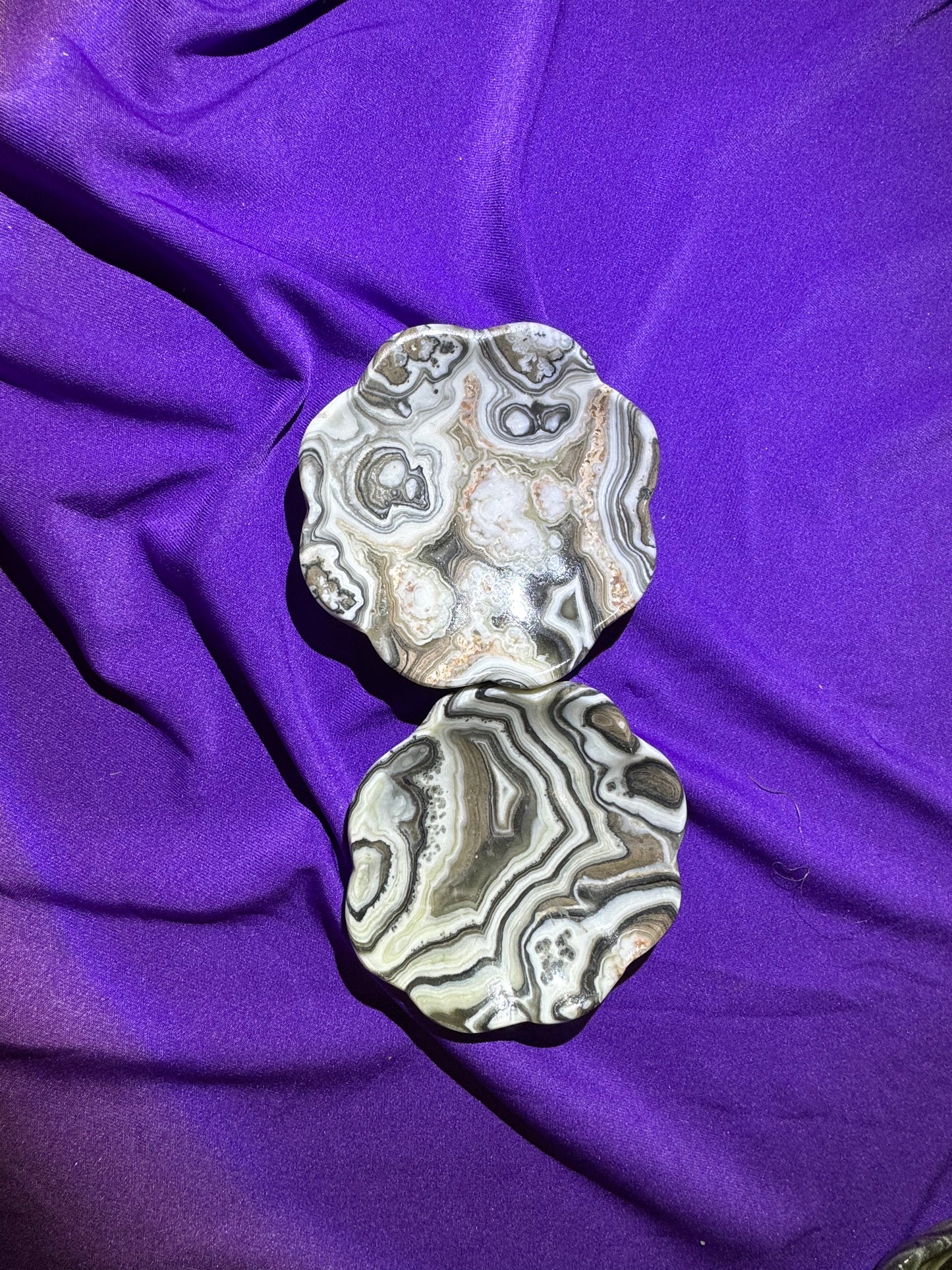 Small Onxy Stone Dishes 3” wide